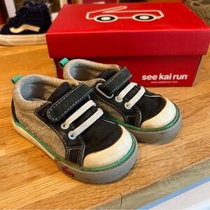 See Kai Run Tanner Grey Black Teal Size 6 toddler sneakers